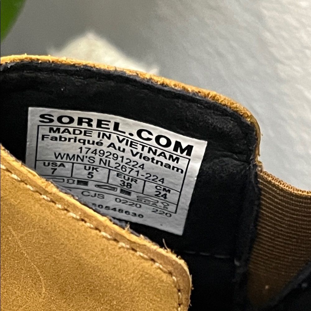 🎉HP🎉 Sorel Brown Leather Ankle Booties (Size 7) - Picture 10 of 16